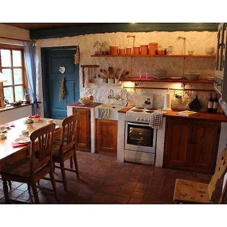 Comfortable Thatched Roof بيت للعطل *